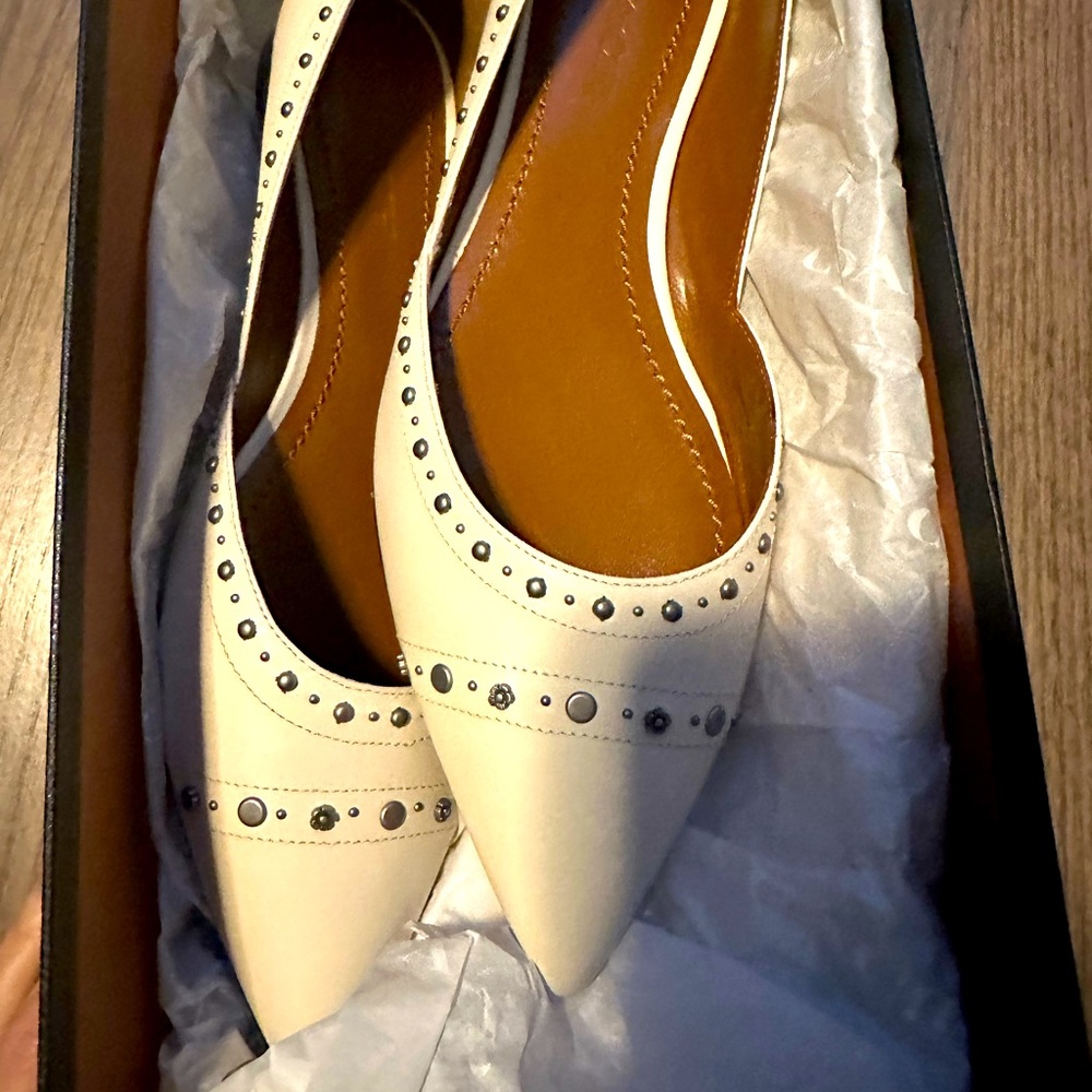 Coach Valentina Studded Flat size 9.5 color Chalk